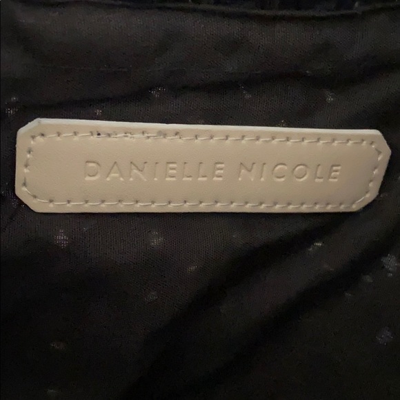 Danielle Nicole Macrame Bag - Picture 7 of 13